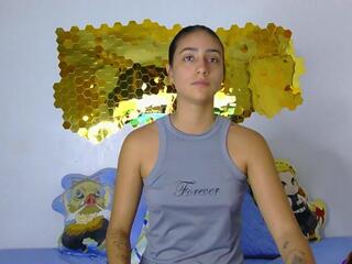 Karla Rogers live webcam model