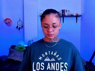 mia_barton from Flirt4Free is Freechat