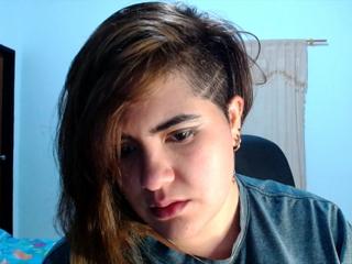 zussan_viollett room chat