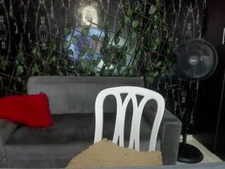  ariel_browm chat room
