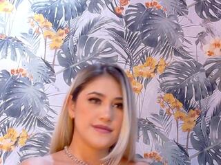  kylie_janee chat room