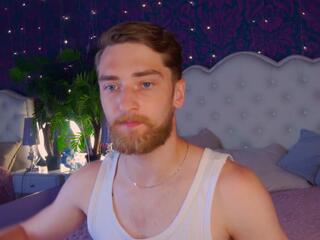 Amir Mo