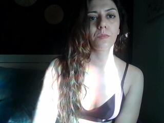 Alice Smiling live webcam model