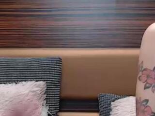 Holly & Black live webcam model