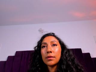 anniie_u room chat
