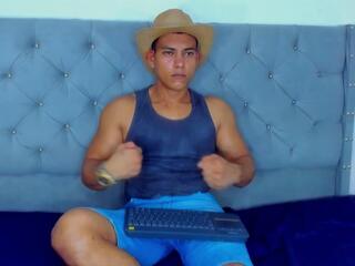 adan_fulker chat room