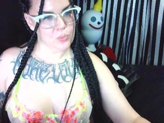 Camm Doll live webcam model
