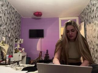 Juliana Gunton webcam flirt4free model stream image