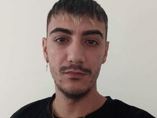 andrew_bannerr from Flirt4Free is Freechat