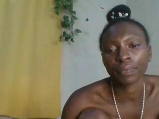  maliah_xamo chat room