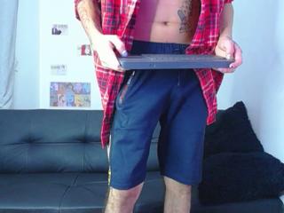 dante_whitee from Flirt4Free