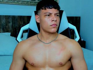 taylor_brooks from Flirt4Free