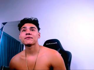 chris_de_la_fonde from Flirt4Free