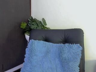  brenda_hils chat room