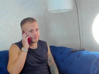 Discover pearl_parker from Flirt4Free