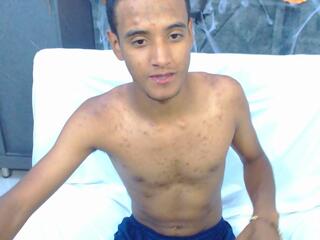 tommy_furt from Flirt4Free is Freechat