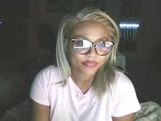  drew_honey chat room