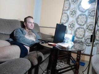  sander_huge chat room
