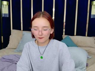  silvia_lane chat room