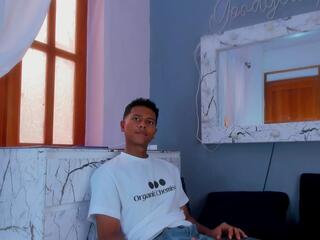 Discover dante_rho from Flirt4Free