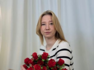  eugenia_danbury chat room
