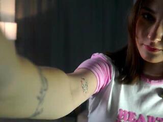  leila_benskin chat room