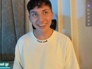  oliver_scotth chat room