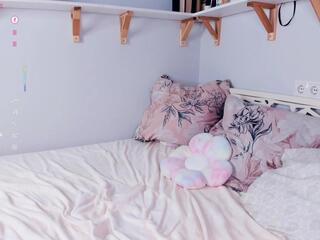 Megan Bulman live webcam model