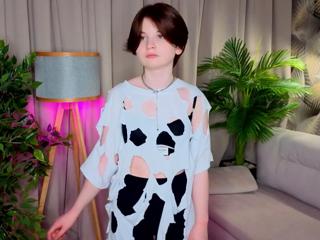  mariam_alkins chat room