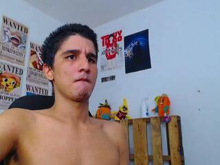 andys_browns from Flirt4Free is Freechat