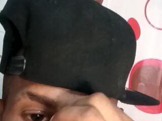 adrian_collin from Flirt4Free is Freechat