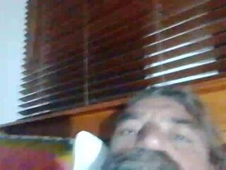  demian_naug chat room