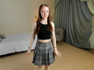  moira_denley chat room