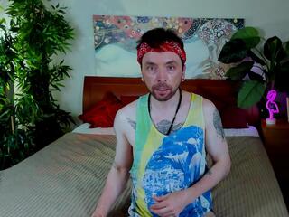  markus_robbins chat room
