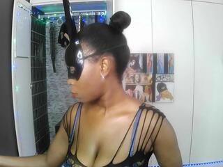 Teah Belair live webcam model