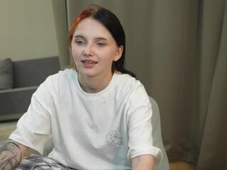  doretta_buoy chat room