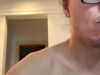 Samantha Proust live webcam model