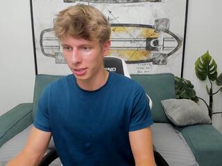  remy_levine chat room