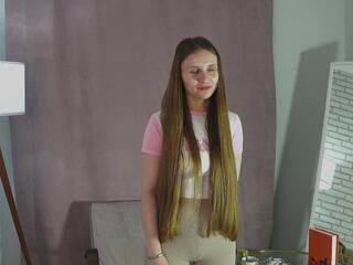  wilona_eden chat room