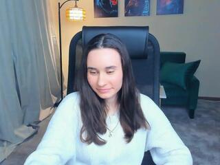  britt_hearta chat room