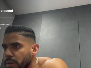  colton_x chat room