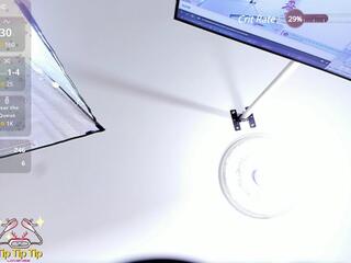  evelyn_thomsons_hanna_clare chat room