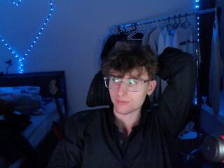  elijah_quinn chat room
