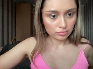  aria_scott chat room