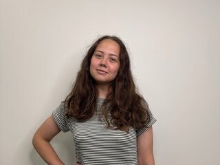  nell_laverdiere chat room