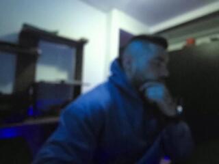  adam_kovak chat room