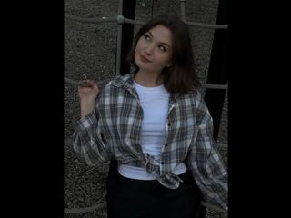  rae_siddall chat room