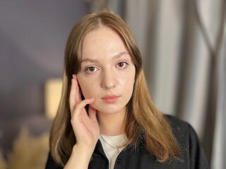 gilberte_filsinger chat room