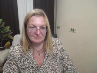  clara_greyy chat room