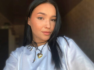 Discover amanda_choi from Flirt4Free